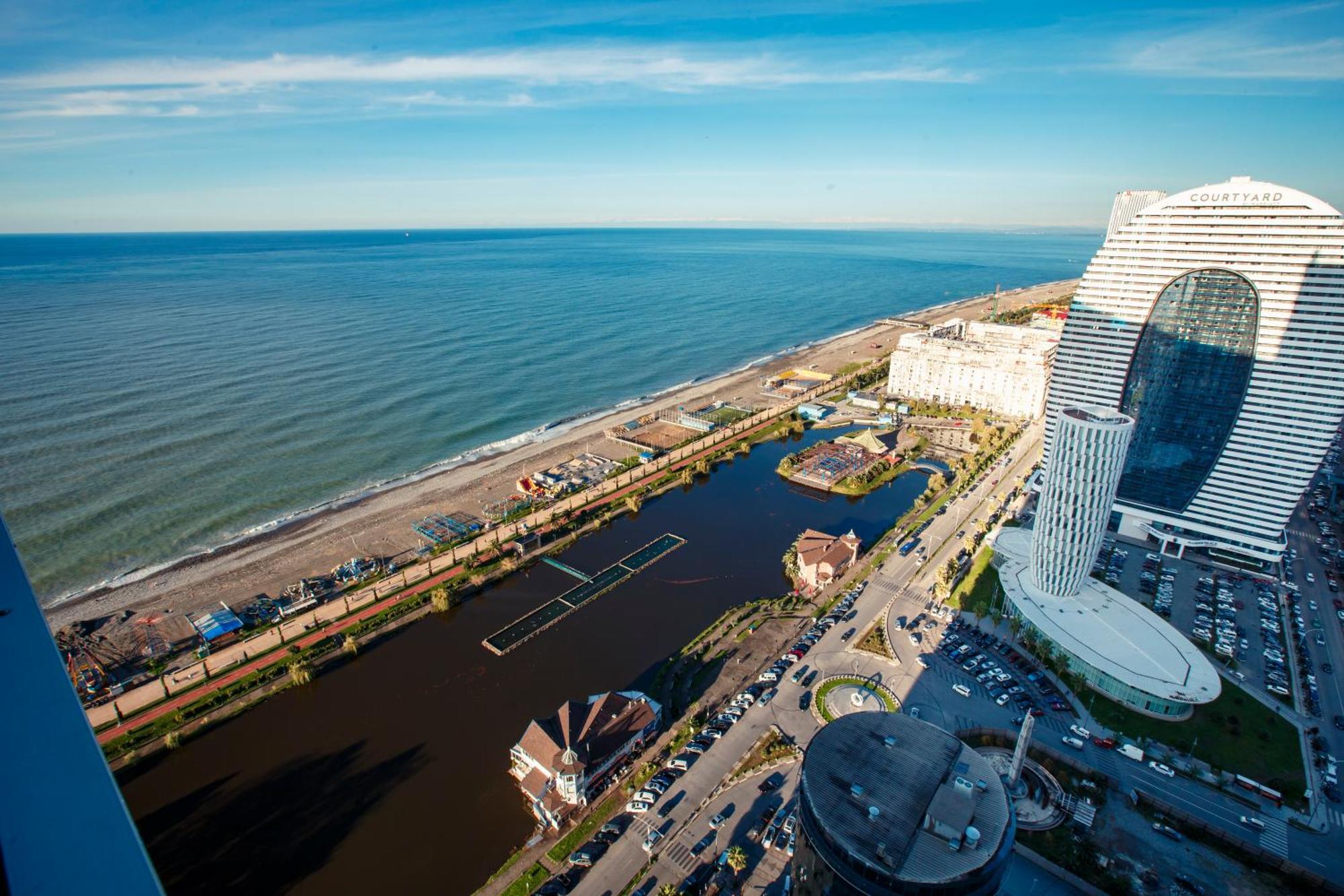 P A N O R A M A A P R T H T E L Orbi With Sea View Hotel Batumi Bagian luar foto